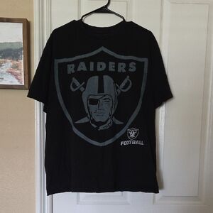NFL Black and Gray Raiders Short Sleeve Tee